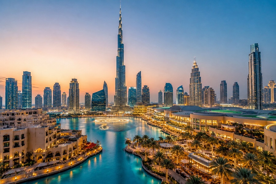 Dubai Modern Tourism 